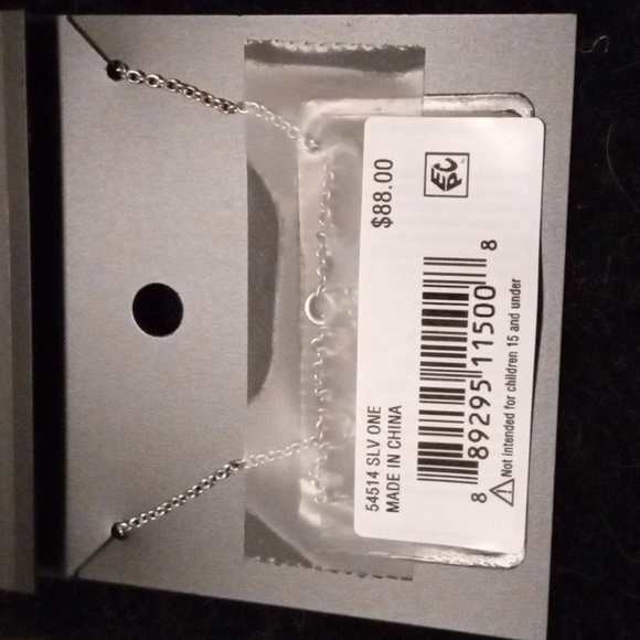 NIB - Coach Necklace 🌺 - Picture 2 of 2